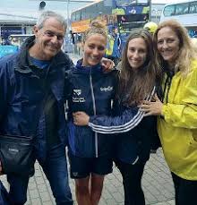 Come tutte le bambine che hanno a che fare con una sorella maggiore piena di. Supersimo Tutta D Oro Pressreader