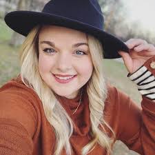 Kayla Mccracken's Instagram, Twitter & Facebook