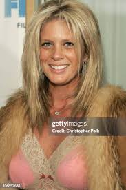 353 Stephanie Hunter Photos & High Res Pictures