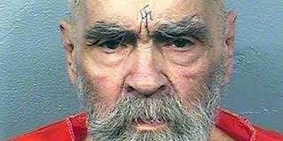Charles Manson, vernis rouge sang sur l'Amérique des sixties
