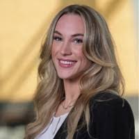 Meredith King's Instagram, Twitter & Facebook