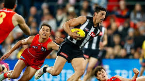 Collingwood and Scott Pendlebury put contract call on hold until end of season - 7NEWS