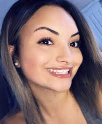 Sandra Losey's Instagram, Twitter & Facebook