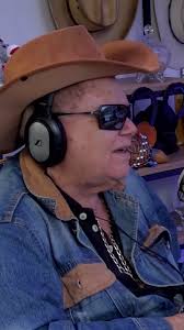 Os convidados, Ed Lopes e Dilla Mendes, falaram sobre a nova fase da TV  TUPI. Você sabia que existe uma nova Rede da TV TUPI, na internet? Confere  aí!