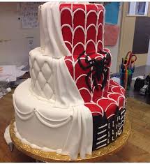 Pin By Butter Cream On Wedding Cakes Superhero Wedding Cake Marvel Wedding Comic Book Wedding Cake