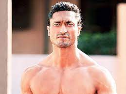 I saw vidyut jamwal for the first time in the indian movie commando and was very impressed. Vidyut Jammwal Chivalry Is Not Dead