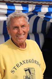 Strandkörbe Boyens added a new photo.