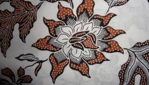 Hampir di seluruh wilayah indonesia ditemukan motif ini, seperti di jawa, sumatera, kalimantan, sulawesi, dan papua. Motif Ragam Hias Flora Fauna Geometris Figuratif Lengkap