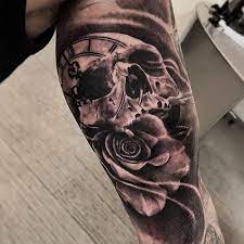 Full sleeves create the feel of two wooden pillars. Pin On Best Tattoos For Men