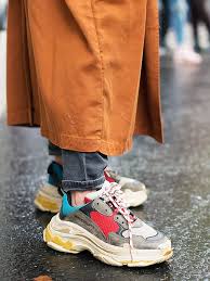 We did not find results for: Balenciaga Triple S Worn Online