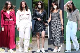 Feet rating stats (1871 total votes) 1355 beautiful. Ana De Armas Rsquo Classic White Tennis Sneakers 9 Best Lookalikes People Com