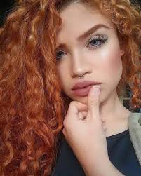 Pelirroja ❤️❤️❤️ Siguenos en...