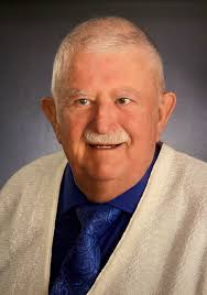 Garth Leighton's Instagram, Twitter & Facebook