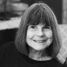 Marianne Bateman's Instagram, Twitter & Facebook