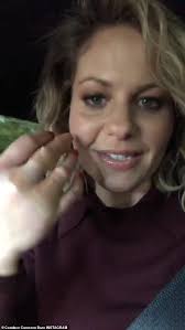 Tanner on the hit series full house, but in recent years, the actress and daytime tv host's conservative viewpoints have drawn fire from audiences and colleagues. Candace Cameron Bure Shows Off Gruesome Hand Injury As She S Sent To The Emergency Room Daily Mail Online