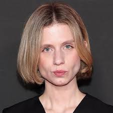 Watch Baby Reindeer (2024) TV Series Online