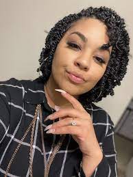 4 Things You Need To Know Before Installing Spring Twists Or Passion Twists Emily Cottontop Hair Twist Styles Short Hair Twist Styles Twist Hairstyles