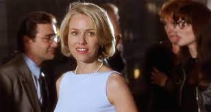 Rita traci pamięć wskutek wypadku samochodowego. A Fallen Star Over Mulholland Drive Representation Of The Actress