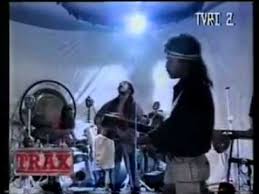Iwan Fals Ancur Official Karaoke Video Youtube Iwan fals yang bernama asli virgiawan listanto lahir di jakarta, 3 september 1961 adalah seorang penyanyi beraliran balada, pop, rock, dan country yang menjadi salah satu legenda di indonesia.