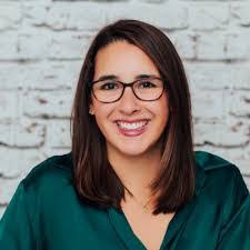 Jennifer Lahey's Instagram, Twitter & Facebook