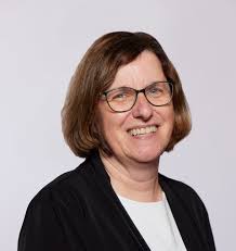 Mary Kite's Instagram, Twitter & Facebook