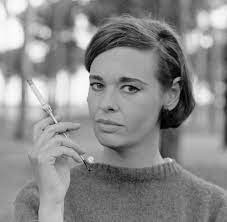 Gloria vanderbilt, american socialite, artist, actress, and designer who was often in the public eye for her social life and professional exploits gloria vanderbilt, photograph by carl van vechten, 1958. Millionenerbin Gloria Vanderbilt Schildert Ihr Wildes Liebesleben Welt