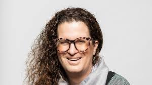 Kris Worley's Instagram, Twitter & Facebook