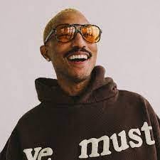 Brian Stefani's Instagram, Twitter & Facebook