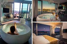 Im vordergrund eines romantikbades stehen. Geniale Hotels Mit Whirlpool Im Zimmer 2021 Deutschlands Top 30