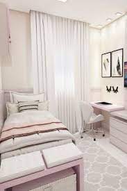 30 Comfortable Small Bedroom Ideas For Your Apartment Small Apartment Bedrooms Small Bedroom Small Bedroom Interior