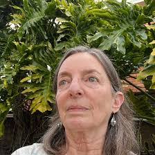 Daphne Burrows's Instagram, Twitter & Facebook