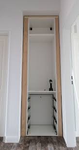 Der bau des begehbaren kleiderschrankes gliedert sich in. Einen Einbauschrank Selber Bauen So Geht Es Einfach Als Ikea Hack