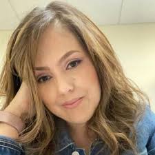 amy vigil (@thevigilbunch)