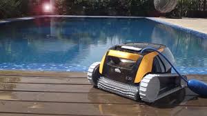 Robot Piscine Electrique Dolphin E30 Marchedelapiscine Com Youtube