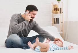 Das bewährteste fiebersenkende medikament ist paracetamol, das als zäpfchen oder saft es ist übrigens ungefährlich, mit einem fiebrigen kind an die frische luft zu gehen, um den arzt aufzusuchen. Fieber Bei Babys Meinbaby123 De