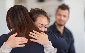 Knowing how to console someone who has just lost a loved one is always difficult. How To Comfort A Friend Who S Lost Someone Life Extension