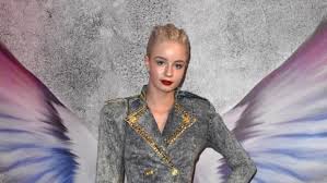 Keine der kandidatinnen scheint das umstyling (und seine ergebnisse) wirklich gelassen zu nehmen. Hat Germany S Next Topmodel Zoe Saip Noch Kontakt Zu Victoria