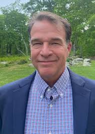 Kurt Stoffel's Instagram, Twitter & Facebook