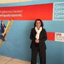 A member of the social democratic party of germany, she has represented braunschweig in the bundestag since 2002. Carola Reimann Pressemitteilungen Grund Zum Feiern Am Internationalen Frauentag Die Quote Ist Gesetz Spd Braunschweig