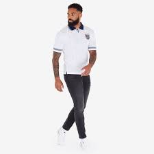 Shop plenty of mens england football apparel and clothing like hats, sweatshirts, jackets, and all the latest range of england training gear for mens. Football Shirts Score Draw Retro England Football Shirt Mens Replica Retro Football Shirts White Navy