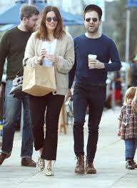 Mandy moore and taylor goldsmith's wedding featured performances by jackson browne, jonathan rice, blake mills and the newlyweds themselves. Mandy Moore And Husband Taylor Goldsmith Mandy Moore Style Mandy Moore Street Style Inspiration