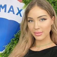 Sharlene Ross's Instagram, Twitter & Facebook