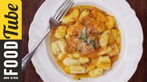 How To Make Gnocchi Gennaro Contaldo Jamie S Comfort Food Food Recipes Making Gnocchi