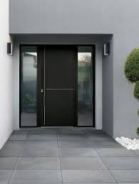 Disponible en poussant droit ou gauche en fonction de l'agencement de votre pièce. Pose Porte D Entree Devis Portes Bois Alu Pvc