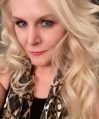 Beverly Moreno (@blondie5119) • Instagram photos and videos