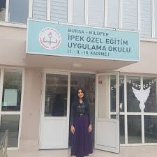 Özgür özel kimdir, özgür özel 21 eylül 1974 tarihinde manisa'da doğmuştur. Ipek Ozel Egitim Is Uygulama Okulu Da Fotograflar