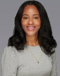 Regina Gill's Instagram, Twitter & Facebook