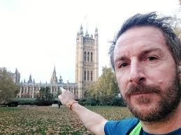 Christopher Castle's Instagram, Twitter & Facebook