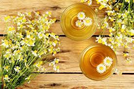 8 Benefits Of Chamomile Tea
