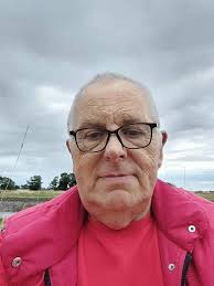 Just spent 20 minutes at the local job centre who are currently holding a  job fair for local businesses looking for new workers. Was appalled to see  an area setup by MVV